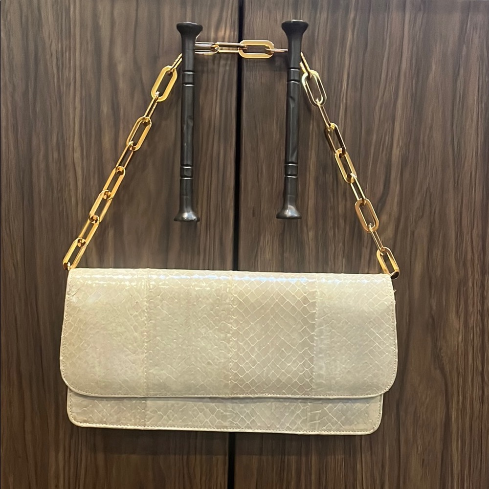 Stuart Weitzman Cream Chain Shoulder Bag